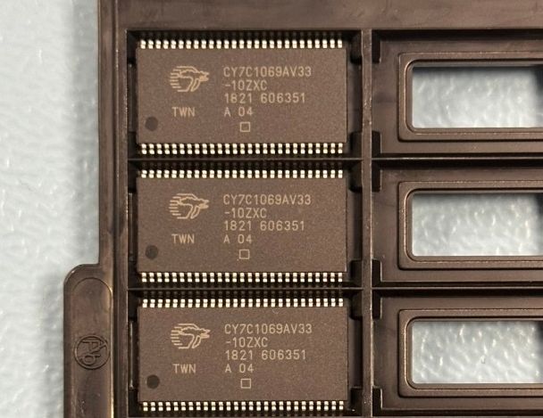 cy7c1069av33-10zc, микросхема CY7C1069AV33-10ZC, микросхема