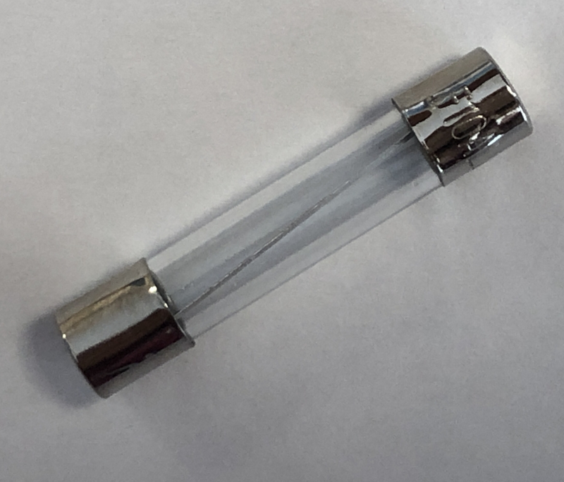 zh220-100, предохранитель 10а 250v 6,3x30mm ZH220-100, предохранитель 10А 250V 6,3x30mm