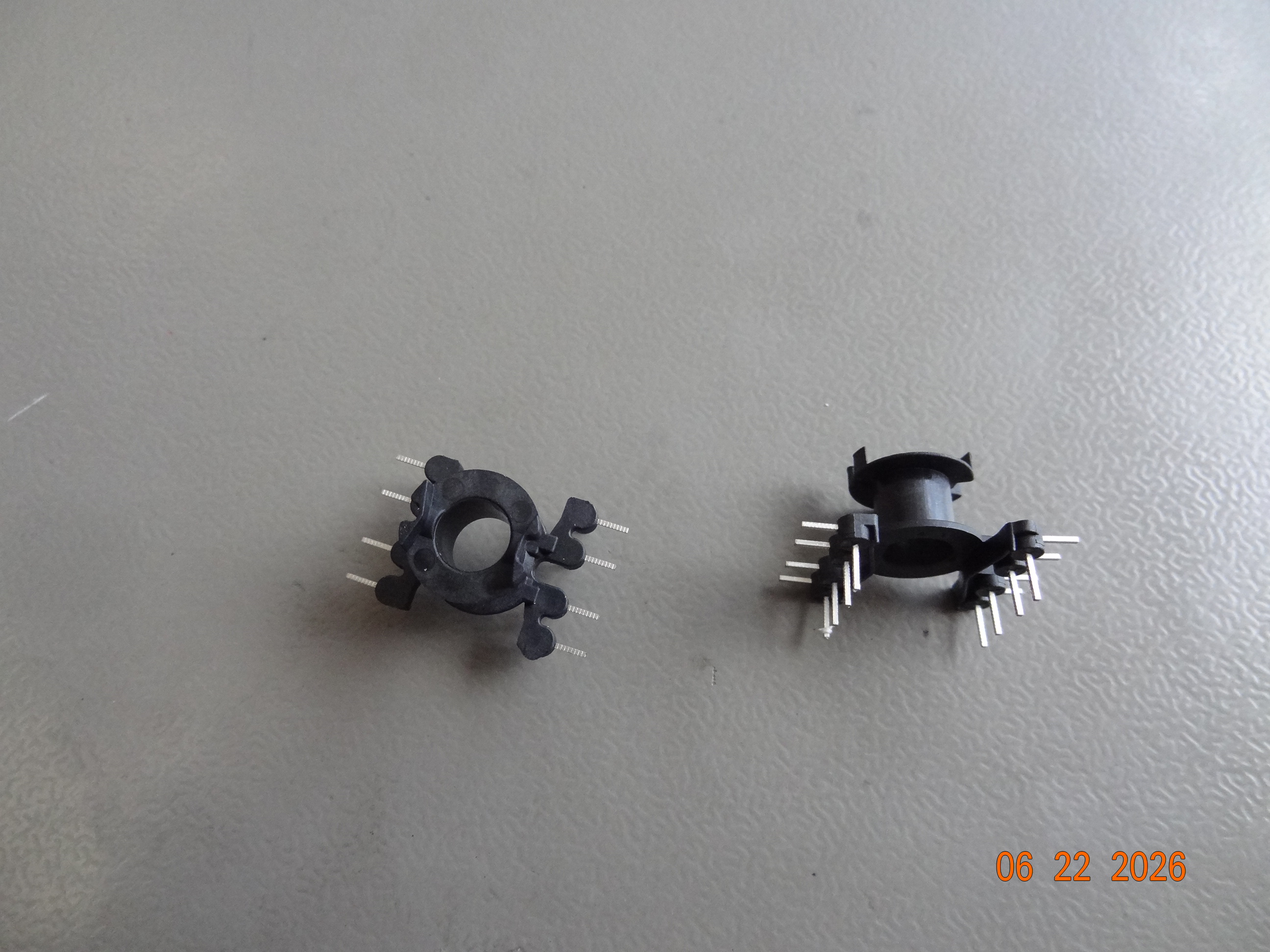 b65808e1508t001, rm6 каркас 1 сек. 8 выв. B65808E1508T001, RM6 каркас 1 сек. 8 выв.