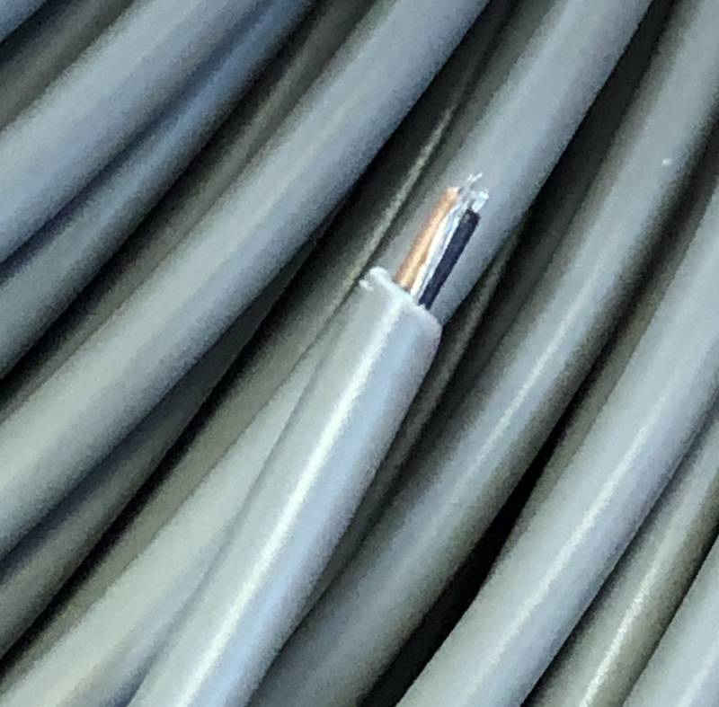 ccc-2g, кабель коммуник. 2 провода экран. CCC-2G, кабель коммуник. 2 провода экран.
