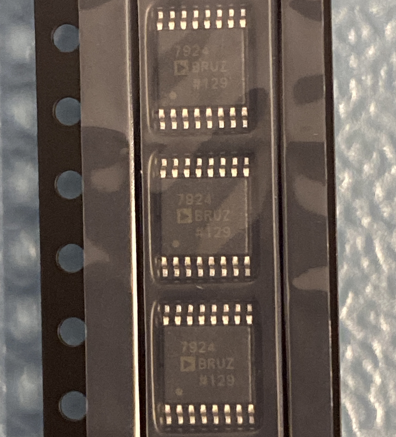 ad7924bruz, микросхема AD7924BRUZ, микросхема