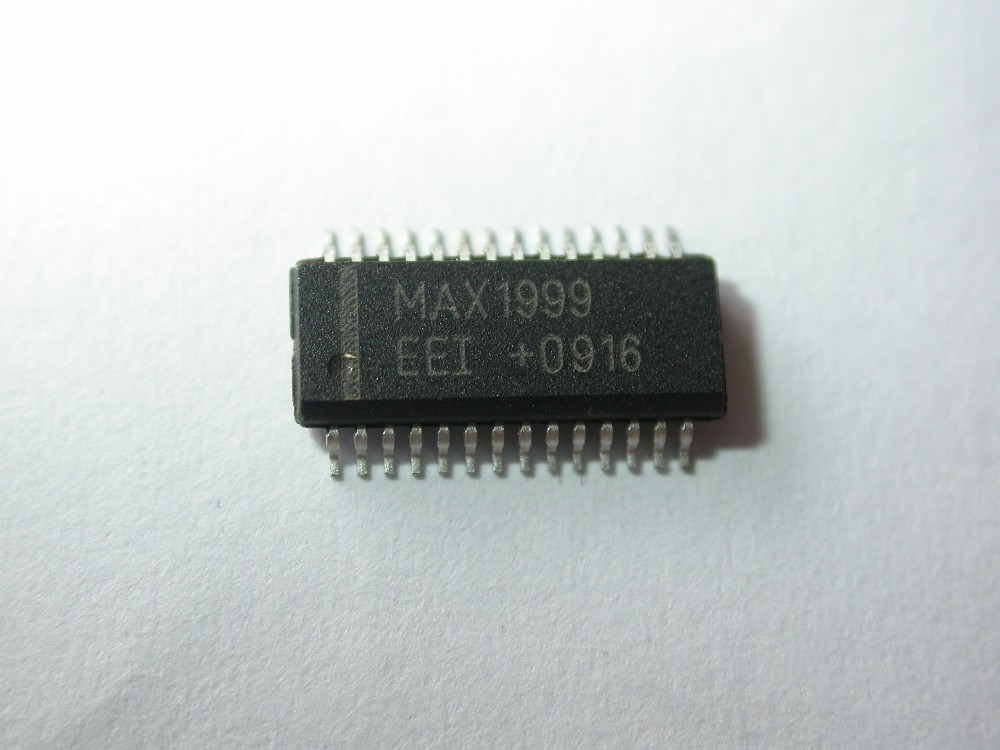 max1999eei, микросхема MAX1999EEI, микросхема