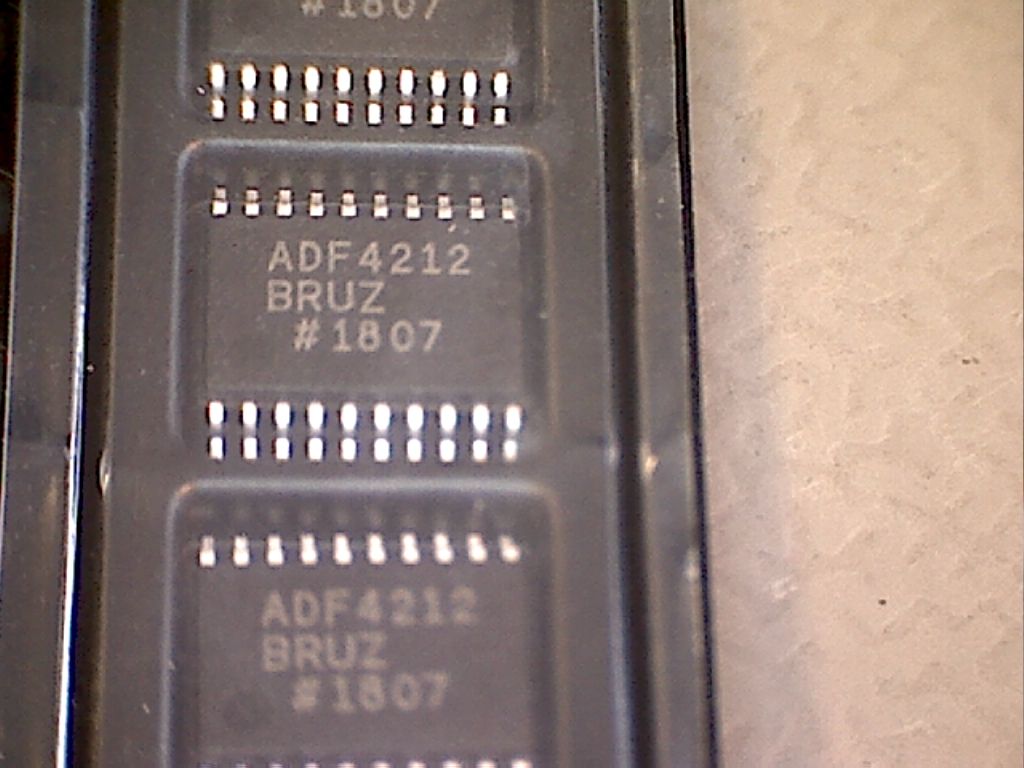 adf4212bruz, микросхема ADF4212BRUZ, микросхема