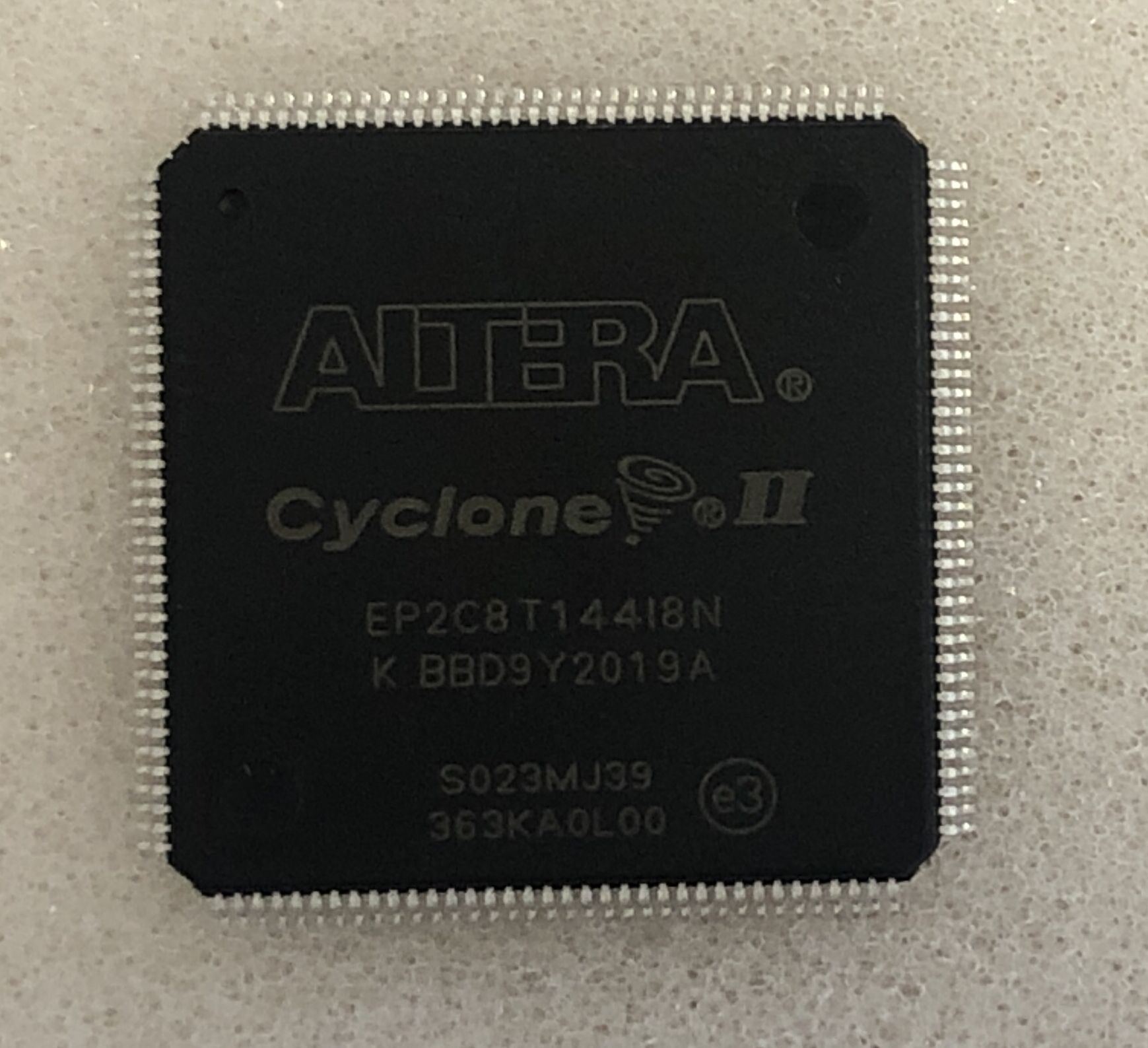 ep2c8t144i8n, микросхема плис fpga, lqfp-144 EP2C8T144I8N, микросхема ПЛИС FPGA, LQFP-144