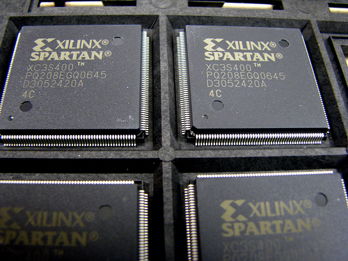 xc3s200-4pq208i, микросхема XC3S200-4PQ208I, микросхема