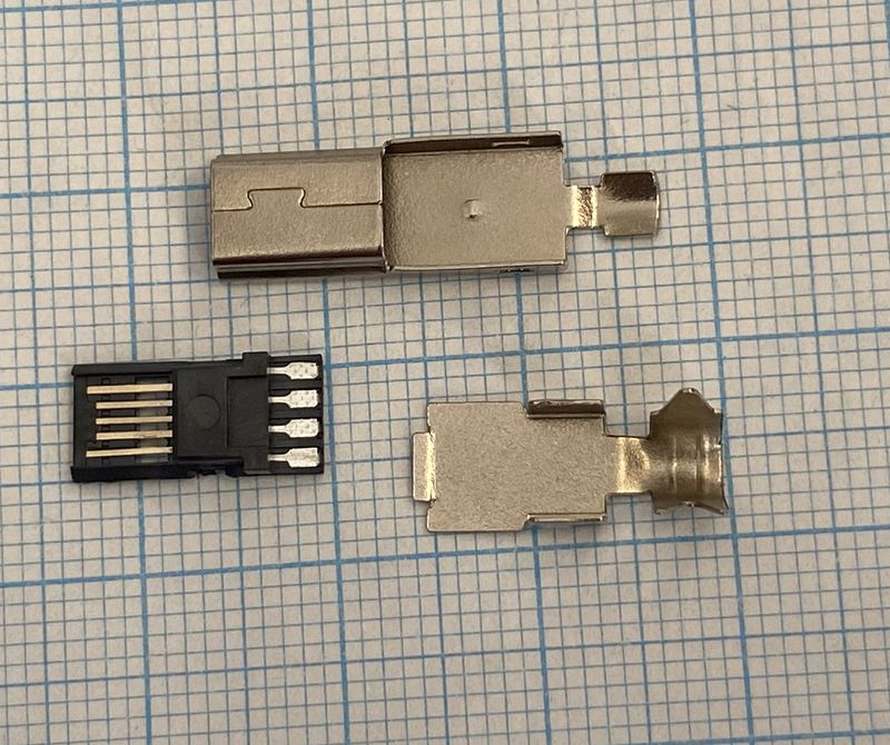 mini usb-b, вилка на кабель, 5 конт. Mini USB-B, вилка на кабель, 5 конт.