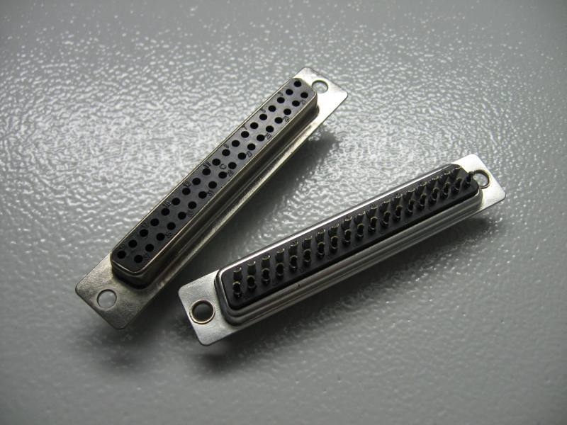 DB-37M, разъём D-sub, black