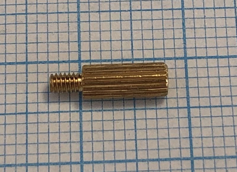 М2*8+3мм, стойка для п/п (круглая, латунь)